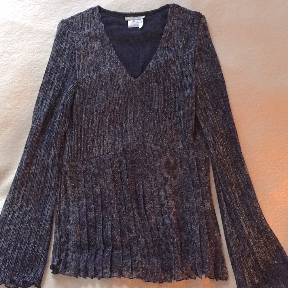 Sparkly pleated shirt with fluted sleeves